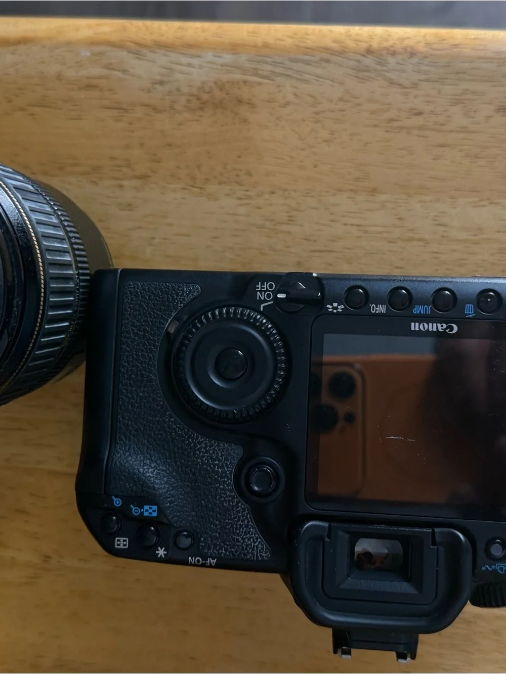 Canon EOS 40D DSLR Camera Body with Black Lens